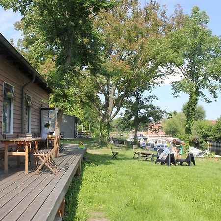 Hotel Wassersportzentrum Alte Feuerwache Brandenburg  Zewnętrze zdjęcie